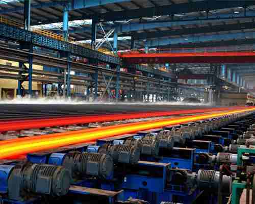 manufacturing square bar in factory